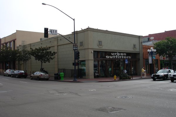 Aztec Theater